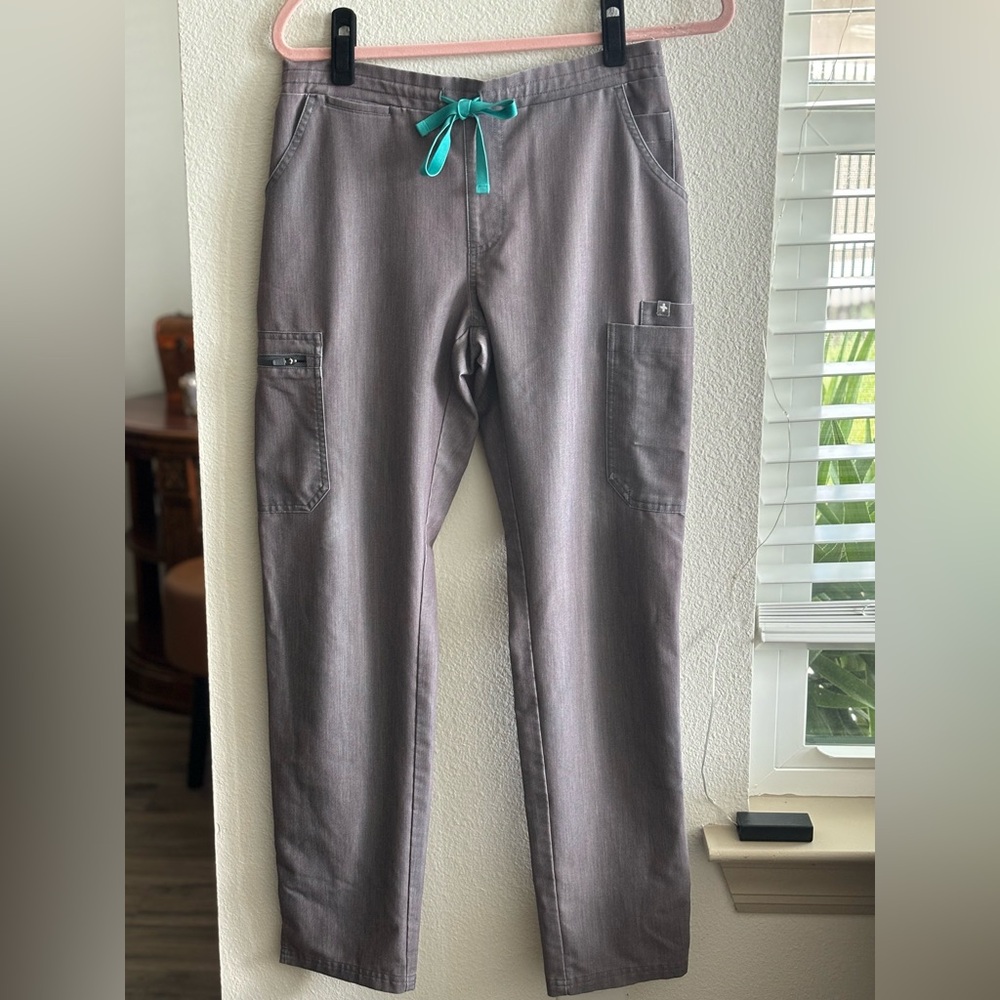 FIGS Yola Skinny Scrub Pants Size Small Graphite